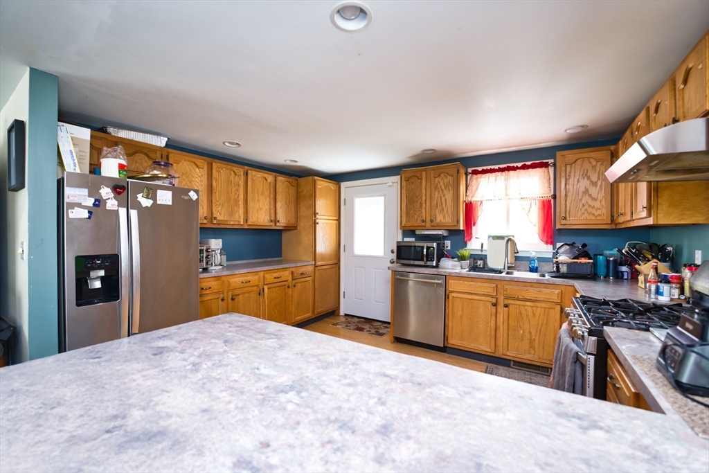 267 Lincoln Road Hyannis, MA 02601 - Photo 9 of 25