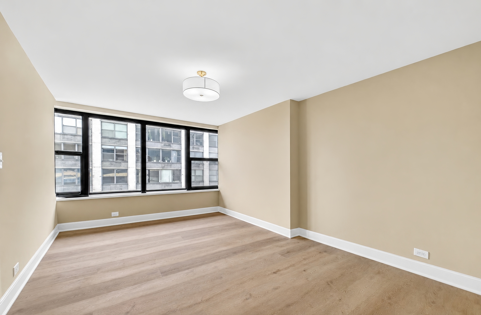 5801 North Sheridan Road, Unit 20D Chicago, IL 60660 - Photo 15 of 34