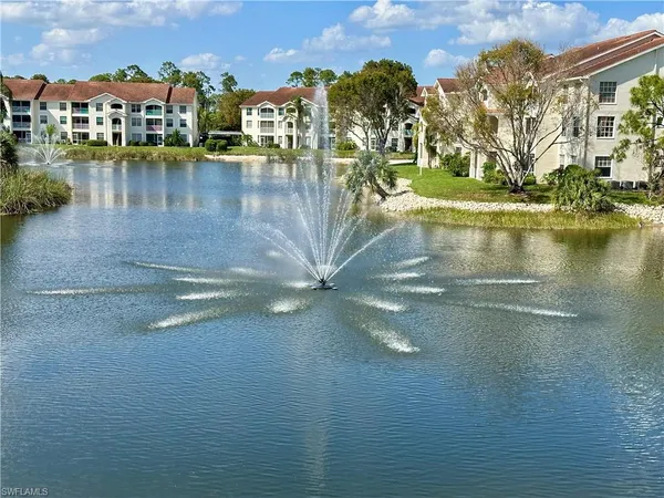 $269,900 | 4650 St Croix Lane, Unit 721, Naples, FL 34109