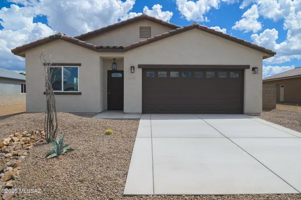 $332,500 | 219 South Atlanta Street, Vail, AZ 85641