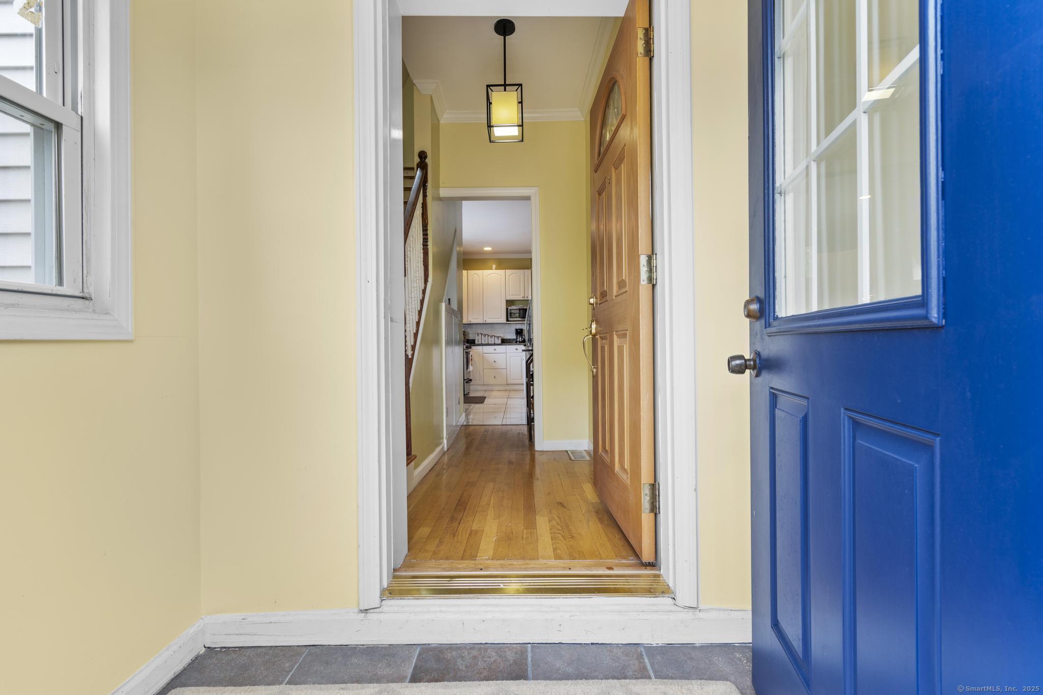 709 Tunxis Hill Road Fairfield, CT 06825 - Photo 2 of 30