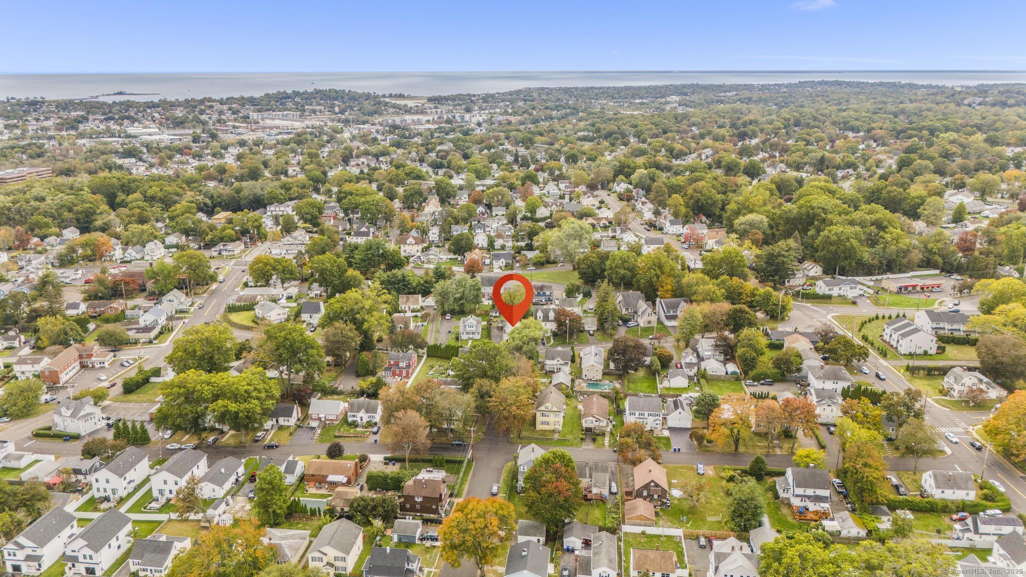709 Tunxis Hill Road Fairfield, CT 06825 - Photo 29 of 30 an aerial view of residential building and trees