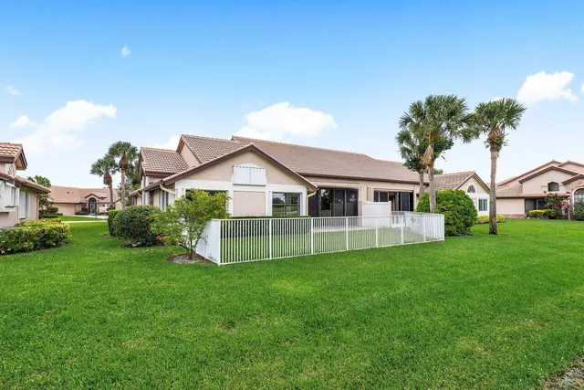 $319,000 | 8207 Cassia Drive, Boynton Beach, FL 33472