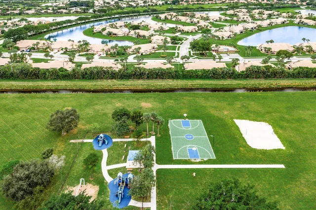 $319,000 | 8207 Cassia Drive, Boynton Beach, FL 33472