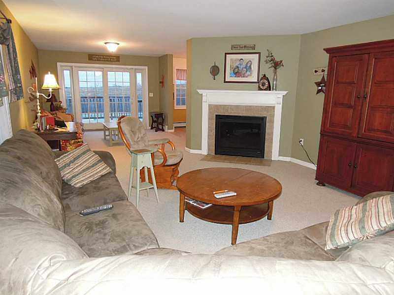 309 Fort Fairfield Road Caribou, ME 04736 - Photo 14 of 32 Living Room.