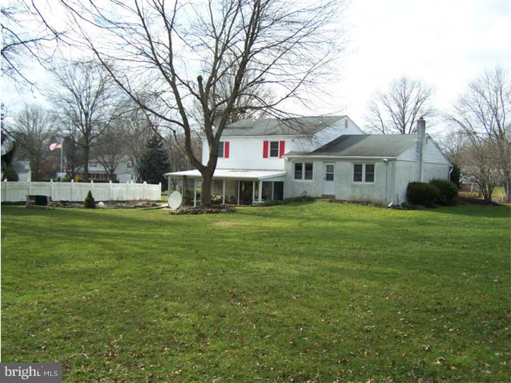 75 Rotterdam Road North Holland, PA 18966 - Photo 15 of 25 Exterior Back
