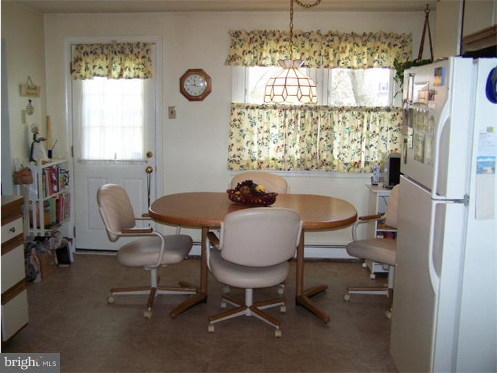 75 Rotterdam Road North Holland, PA 18966 - Photo 5 of 25 Kitchen