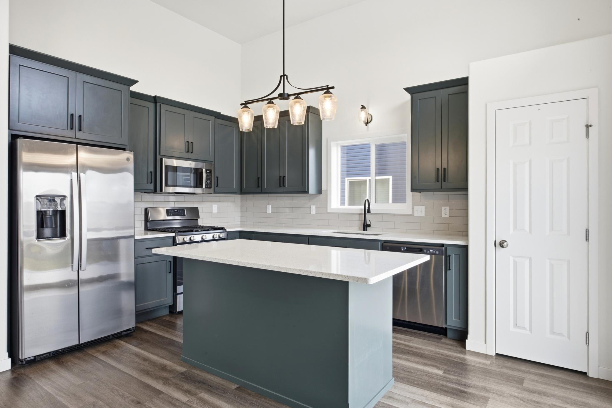 2506 Fulton Loop South Fargo, ND 58104 - Photo 7 of 28