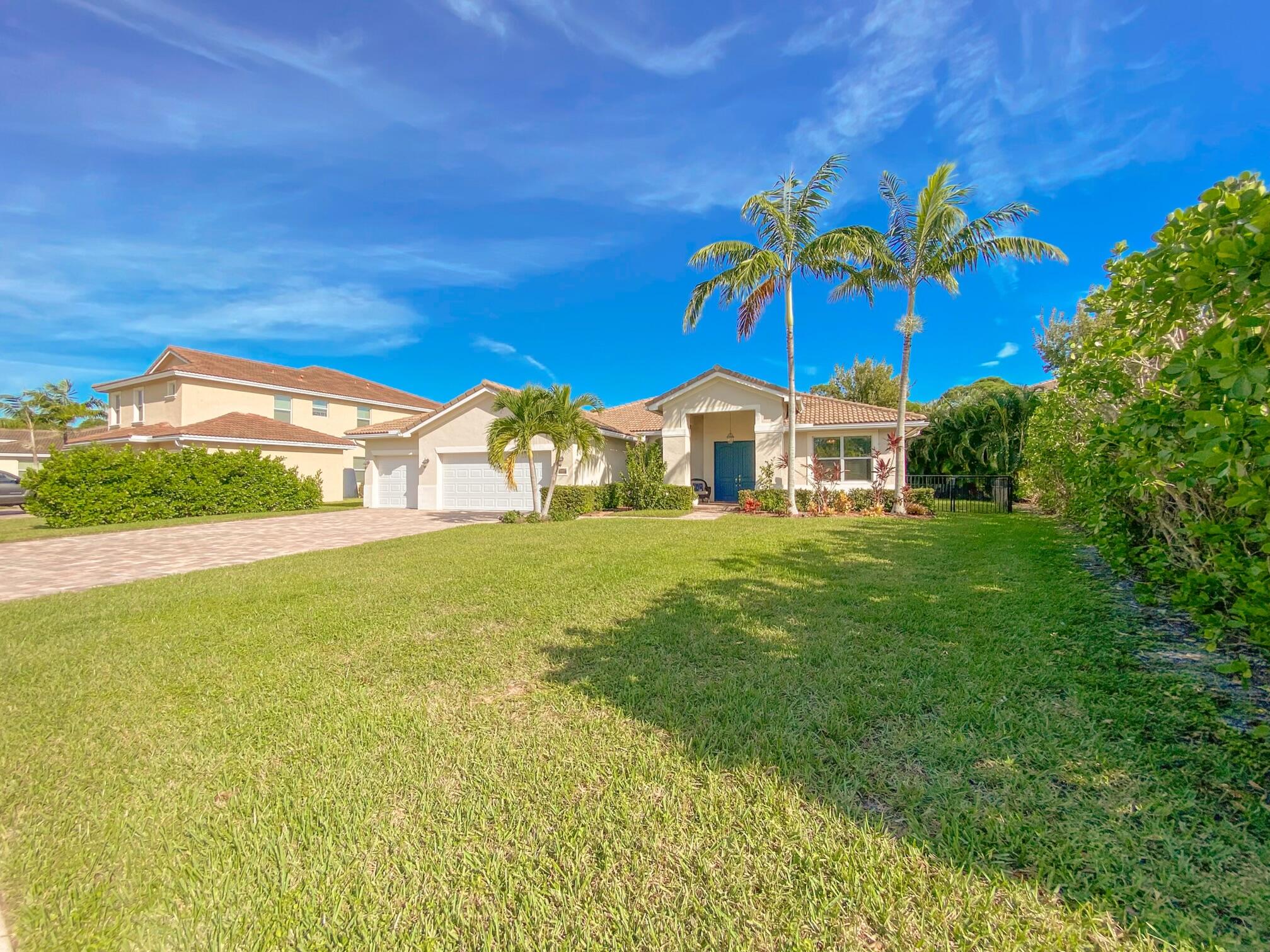 235 Northeast Abaca Way Jensen Beach, FL 34957 - Photo 28 of 29 ren 7