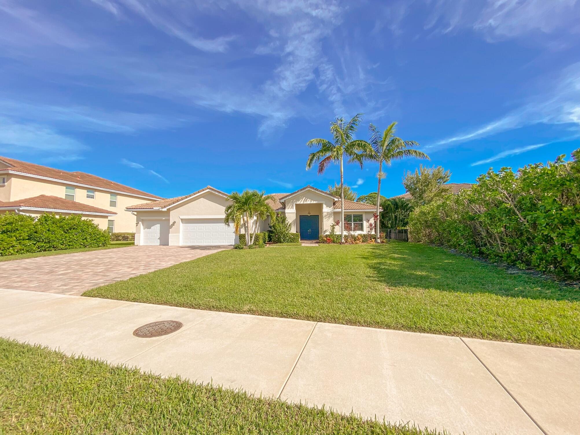 235 Northeast Abaca Way Jensen Beach, FL 34957 - Photo 6 of 29 ren 3