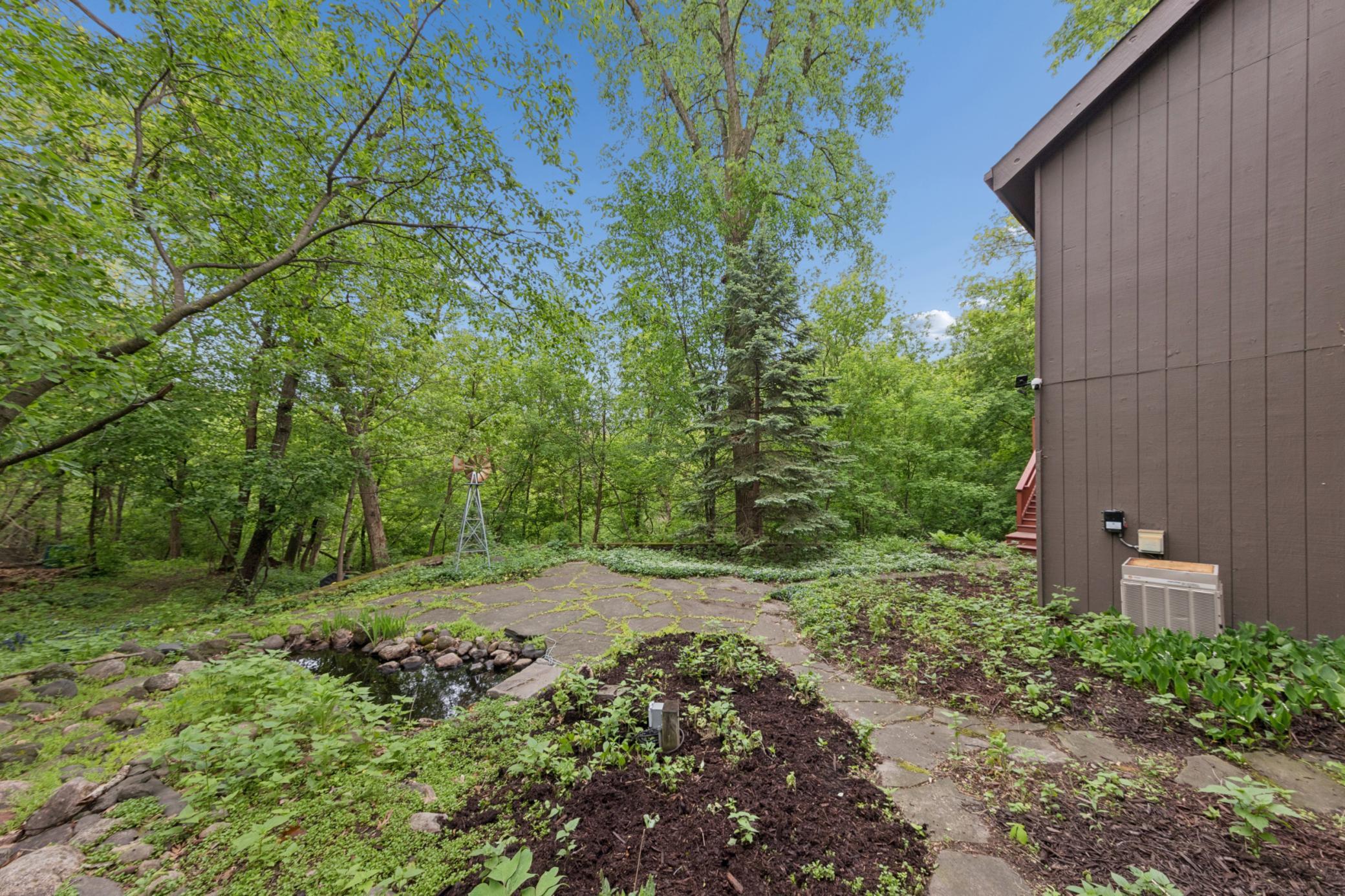 8655 Hunters Way Apple Valley, MN 55124 - Photo 30 of 34