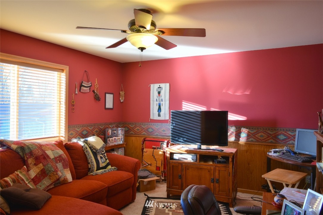 2810 McLeod Road Bellingham, WA 98225 - Photo 14 of 18 Gallery Image 14