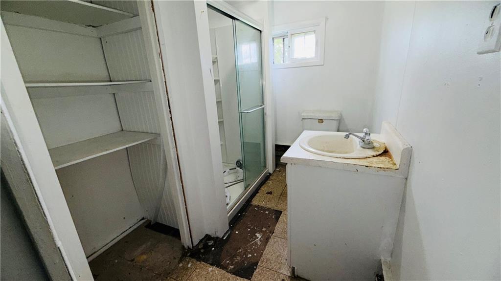 173 Nursery Road Renfrew, PA 16053 - Photo 28 of 47 Bathroom.