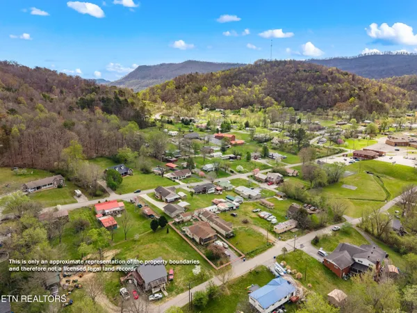 $129,900 | 555 Poplar Avenue, Jellico, TN 37762