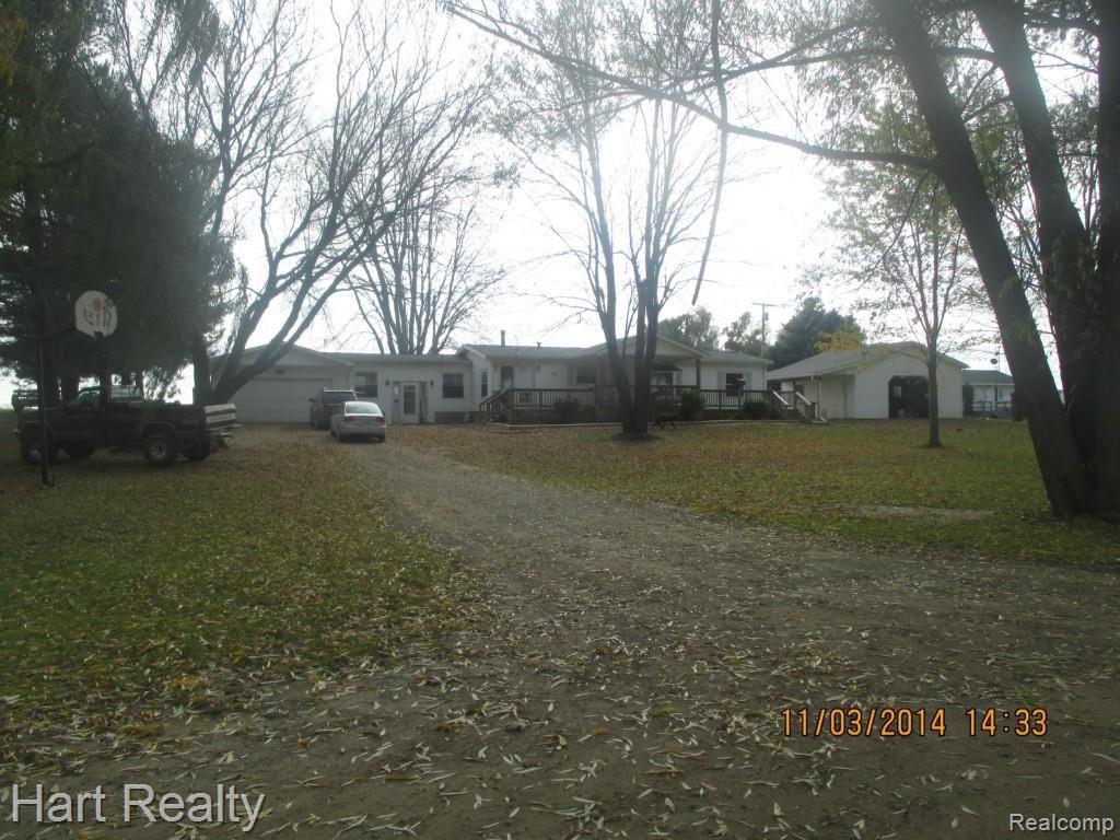 5363 Cotter Road Marlette, MI 48453 - Photo 2 of 21 IMG_9146.jpg