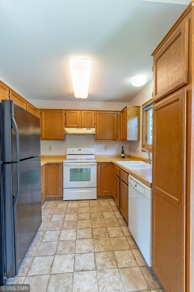835 Dorwin Road Hudson, WI 54016 - Photo 9 of 38 Gallery Image 9