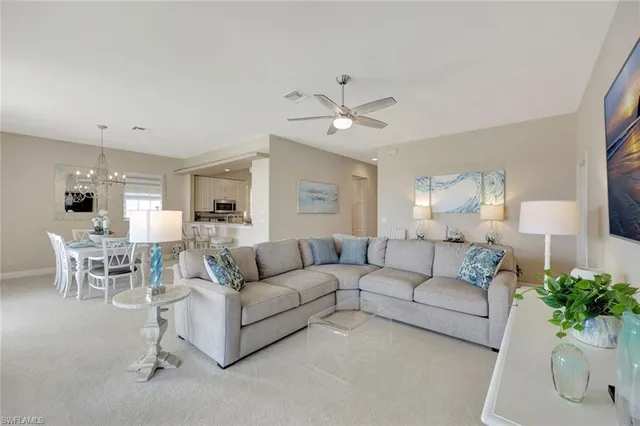 $659,900 | 689 Vintage Reserve Circle, Unit 15D, Naples, FL 34119