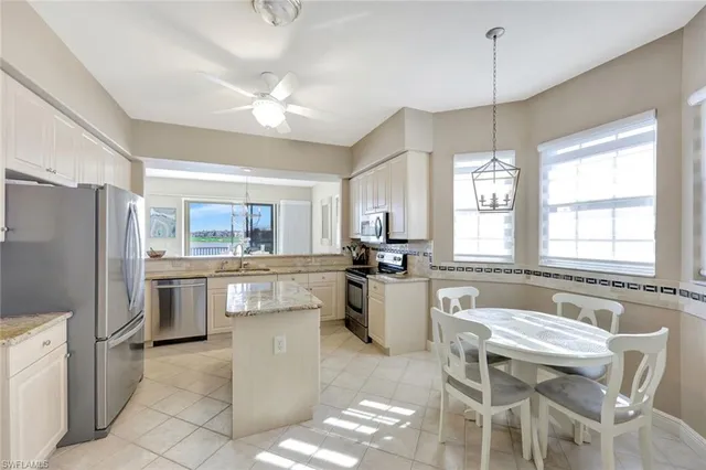 $659,900 | 689 Vintage Reserve Circle, Unit 15D, Naples, FL 34119