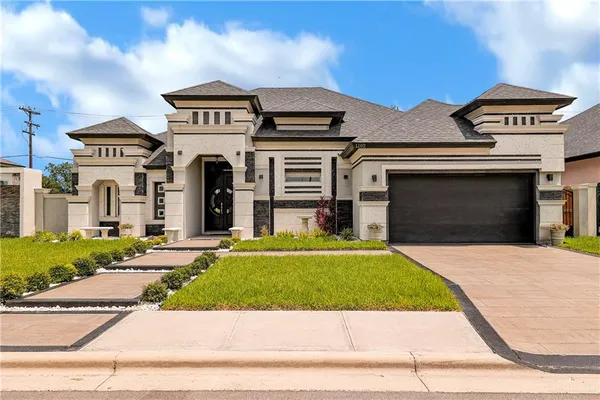 $2,750 | 1102 West Pear Avenue, Pharr, TX 78577