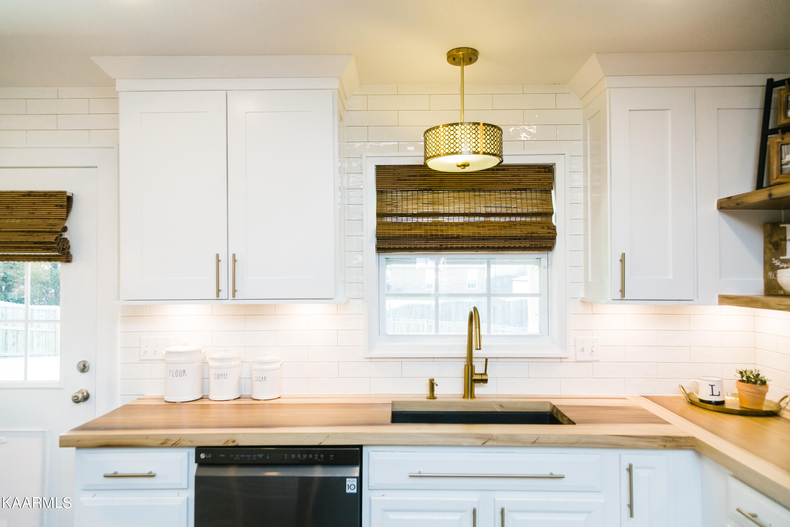 931 Elsborn Ridge Road Maryville, TN 37801 - Photo 8 of 26 Kitchen