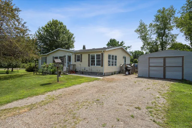 $248,500 | 13330 Nelson Street, Bath, MI 48808