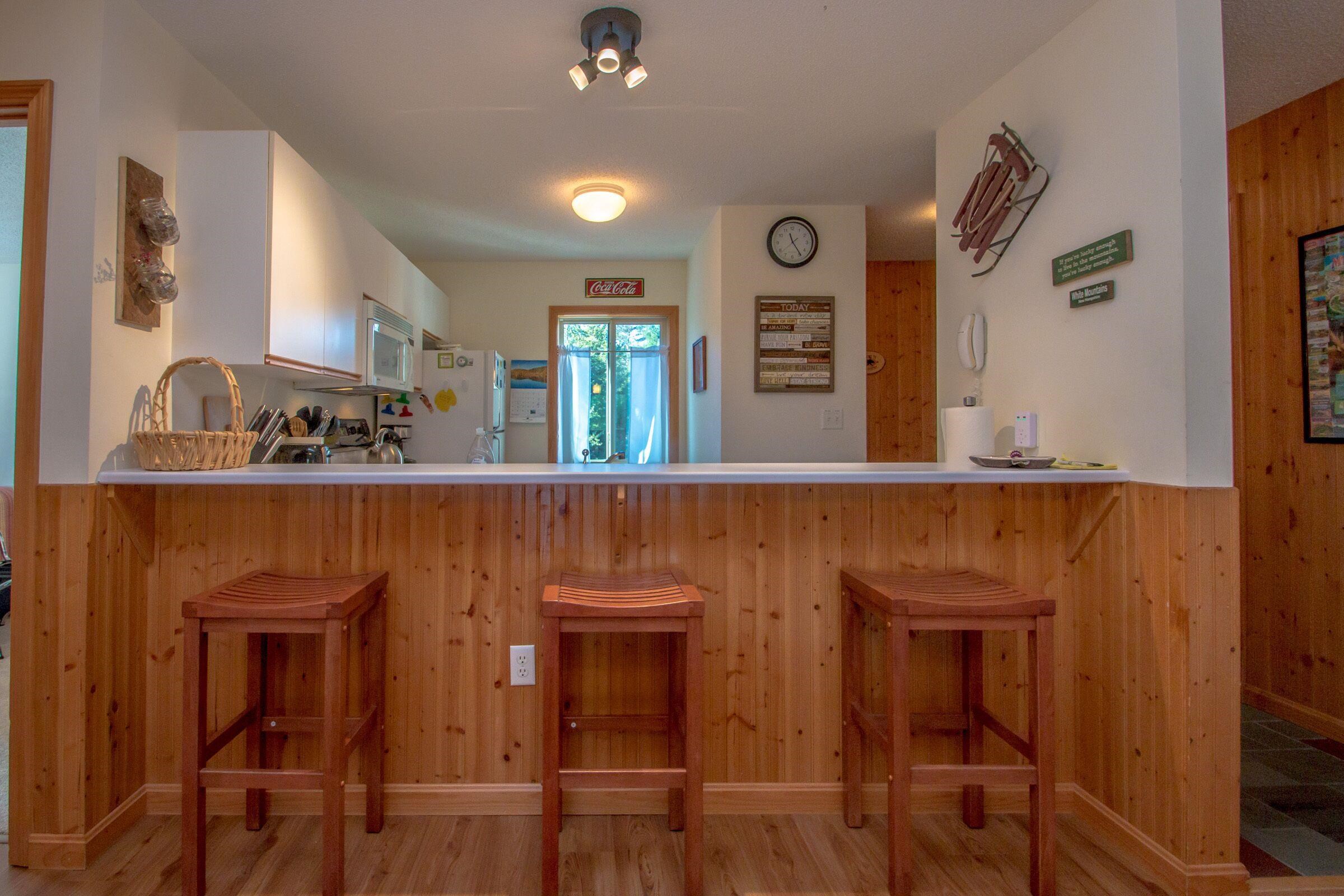 67 Stickney Circle, Unit 40 Carroll, NH 03595 - Photo 5 of 12