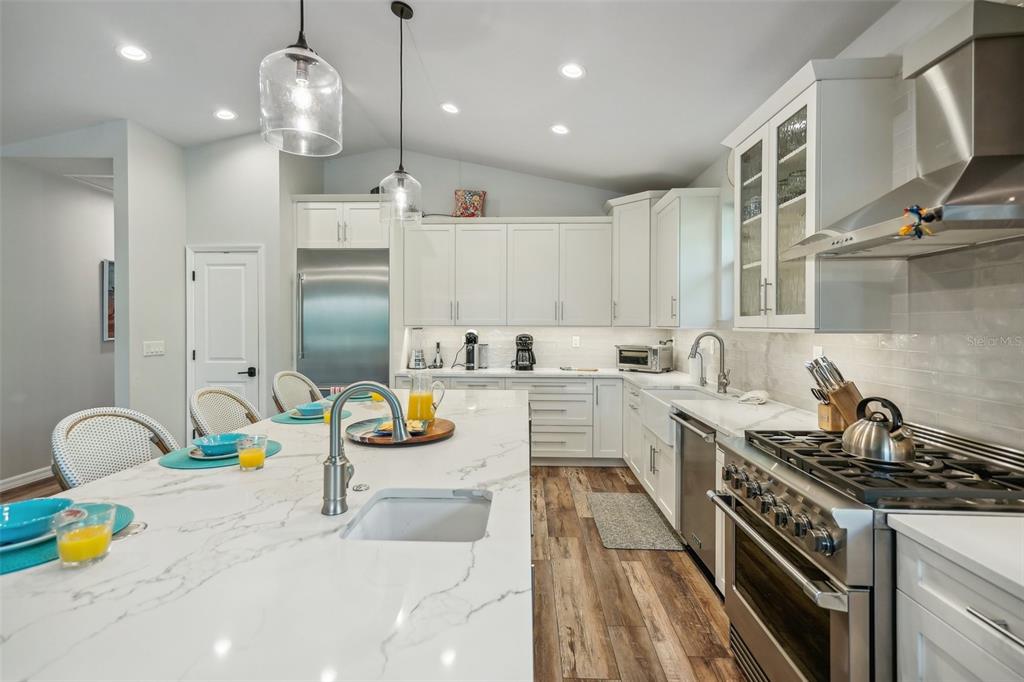 501 Channel Lane Longboat Key, FL 34228 - Photo 11 of 53