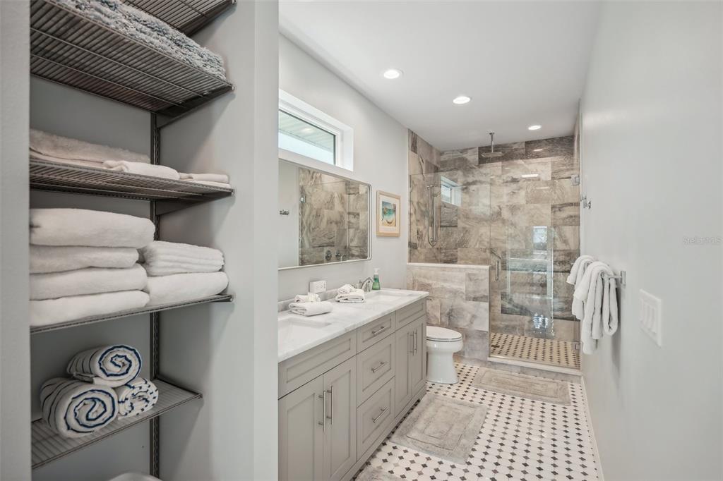 501 Channel Lane Longboat Key, FL 34228 - Photo 18 of 53