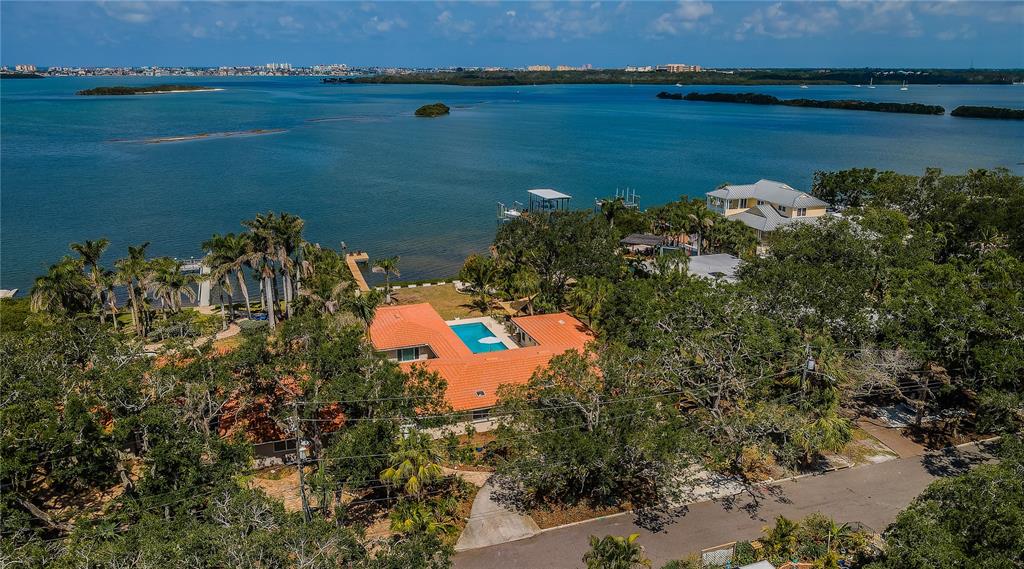 2834 Pelham Road North St. Petersburg, FL 33710 - Photo 3 of 61