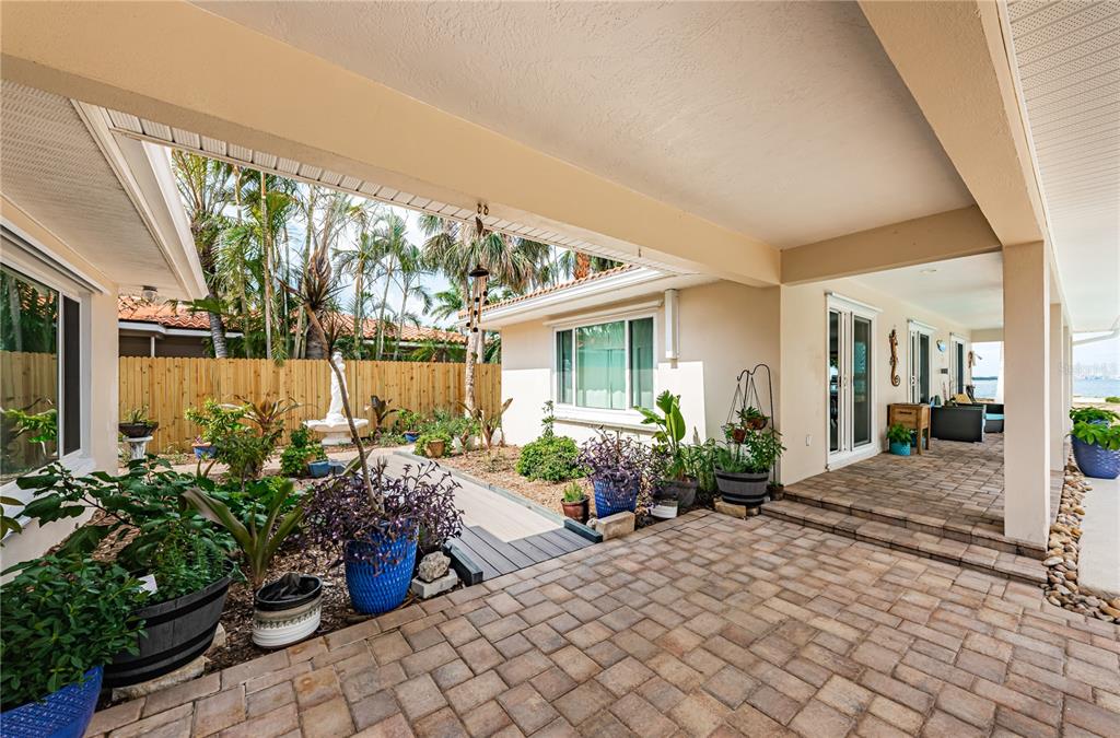 2834 Pelham Road North St. Petersburg, FL 33710 - Photo 9 of 61