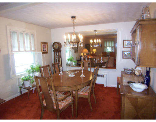 9 Sherwood Road Worcester, MA 01602 - Photo 5 of 8