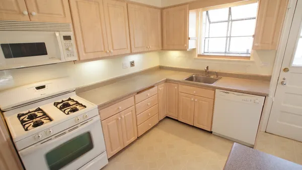 $5,200 | 460 Highcrest Drive, Wilmette, IL 60091