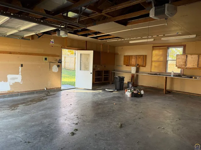 $165,000 | 701 South 3rd Street, Madison, KS 66860