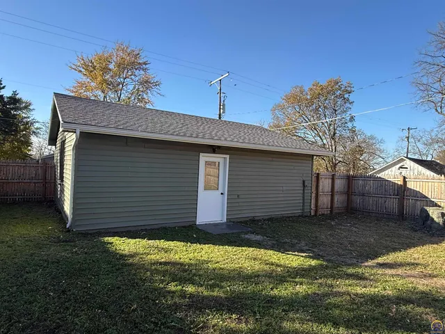 $165,000 | 701 South 3rd Street, Madison, KS 66860