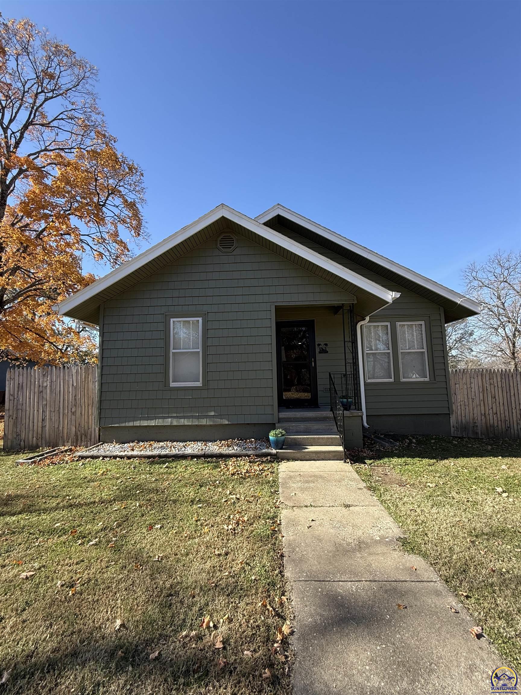 701 South 3rd Street Madison, KS 66860 - Photo 3 of 31
