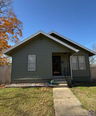 $165,000 | 701 South 3rd Street, Madison, KS 66860