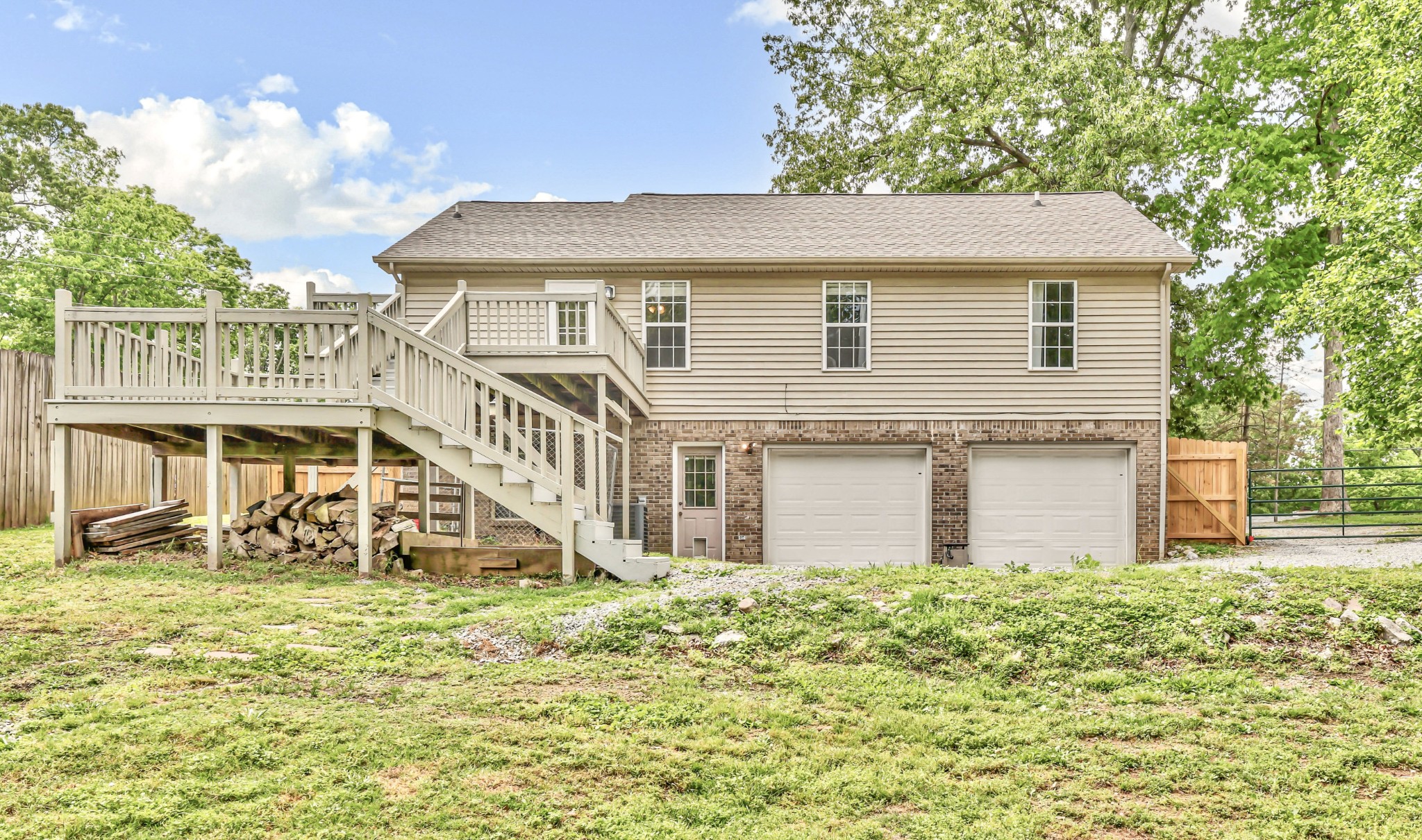 3300 Backridge Road Woodlawn, TN 37191 - Photo 36 of 42 a front view of a house with a yard