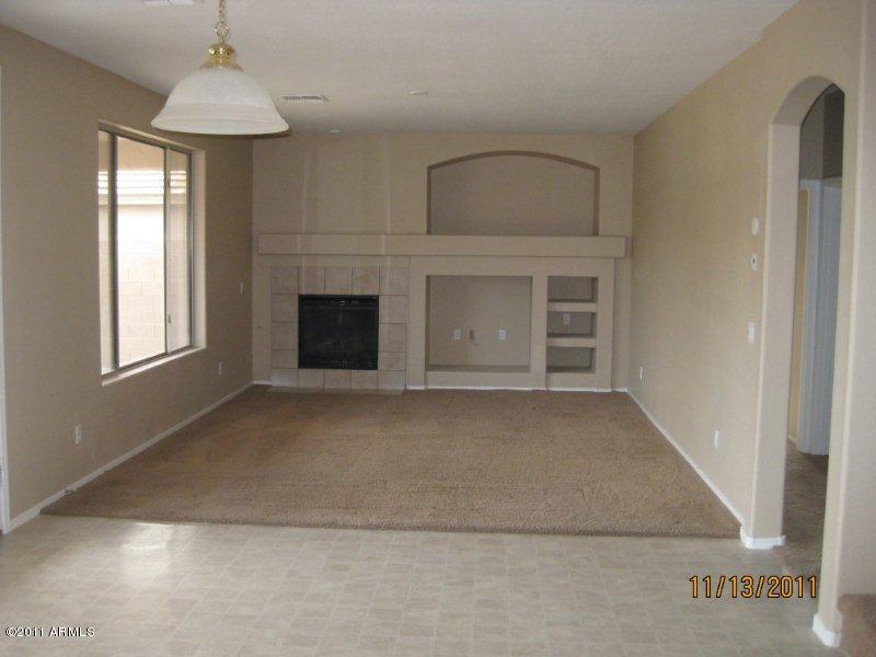 3510 West Riordan Ranch Road Phoenix, AZ 85083 - Photo 5 of 5 Family room