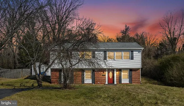$610,000 | 6511 Carriage Drive, Alexandria, VA 22310