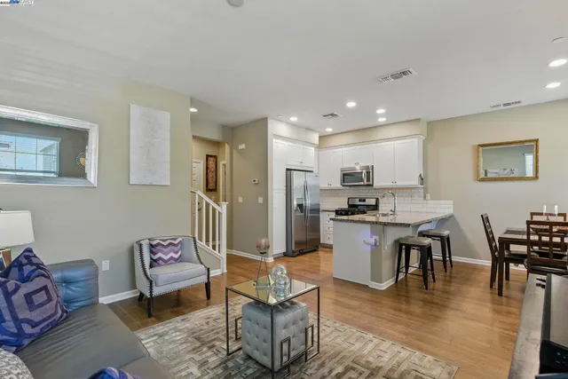 $610,000 | 841 Fan Palm Lane, Brentwood, CA 94513