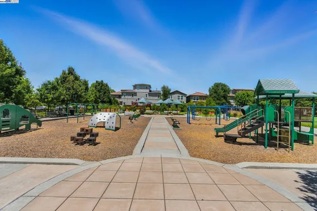 $610,000 | 841 Fan Palm Lane, Brentwood, CA 94513