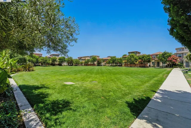 $610,000 | 841 Fan Palm Lane, Brentwood, CA 94513