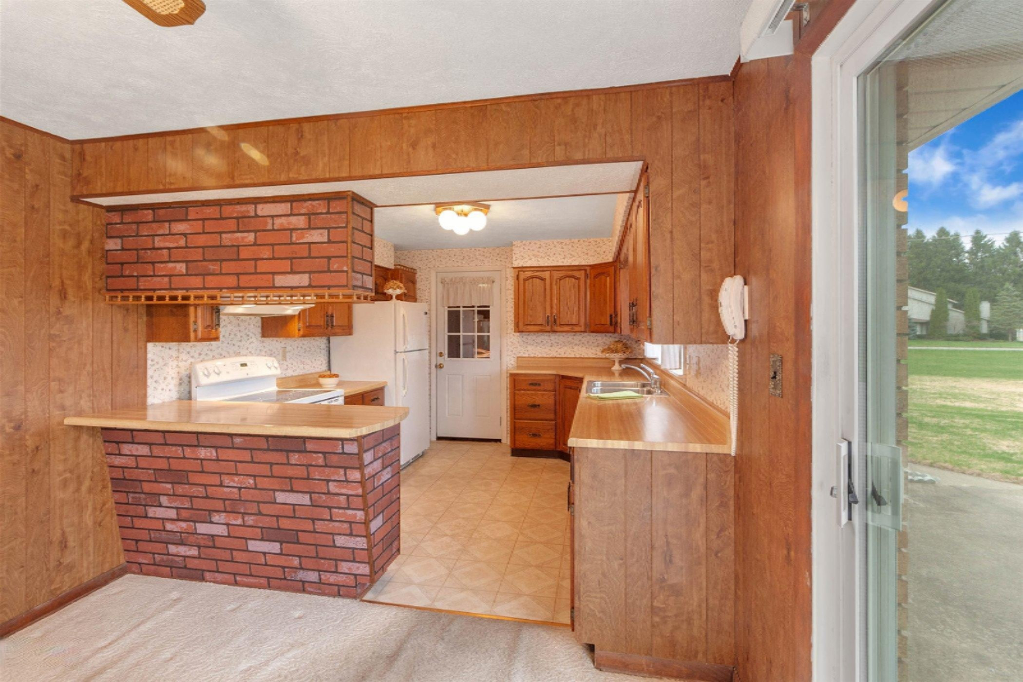 28890 Middle Crossing Road Dowagiac, MI 49047 - Photo 10 of 46 13-28890 Middle Crossing Rd-WindowStill-