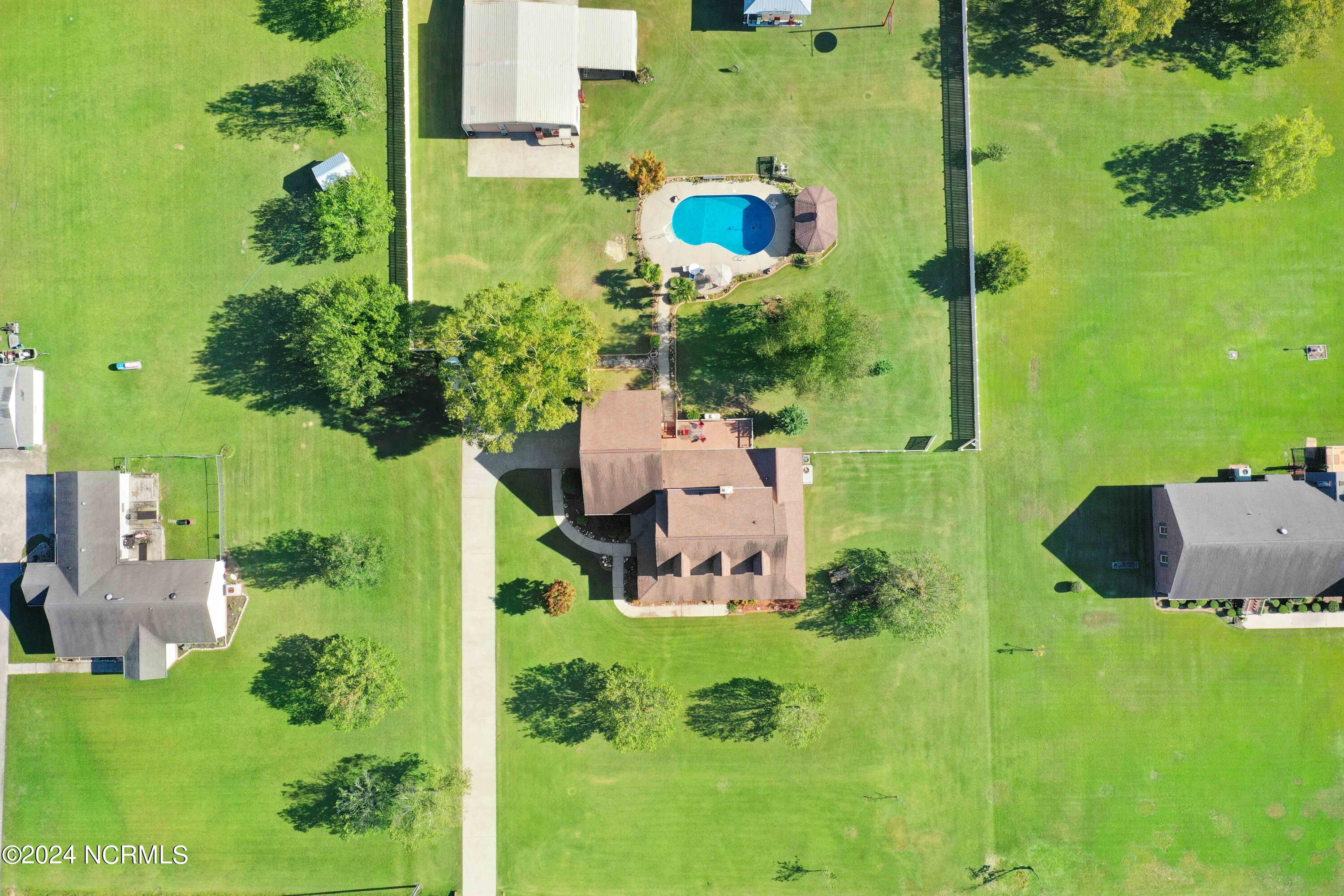393 Joe Nunn Road Kinston, NC 28504 - Photo 22 of 52 393 Joe Nunn Rd-16