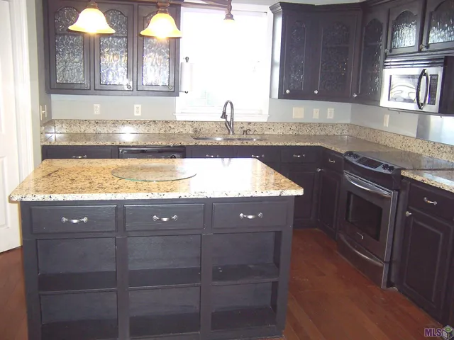 $2,200 | 4135 Bayou Estates Drive, Bourg, LA 70343