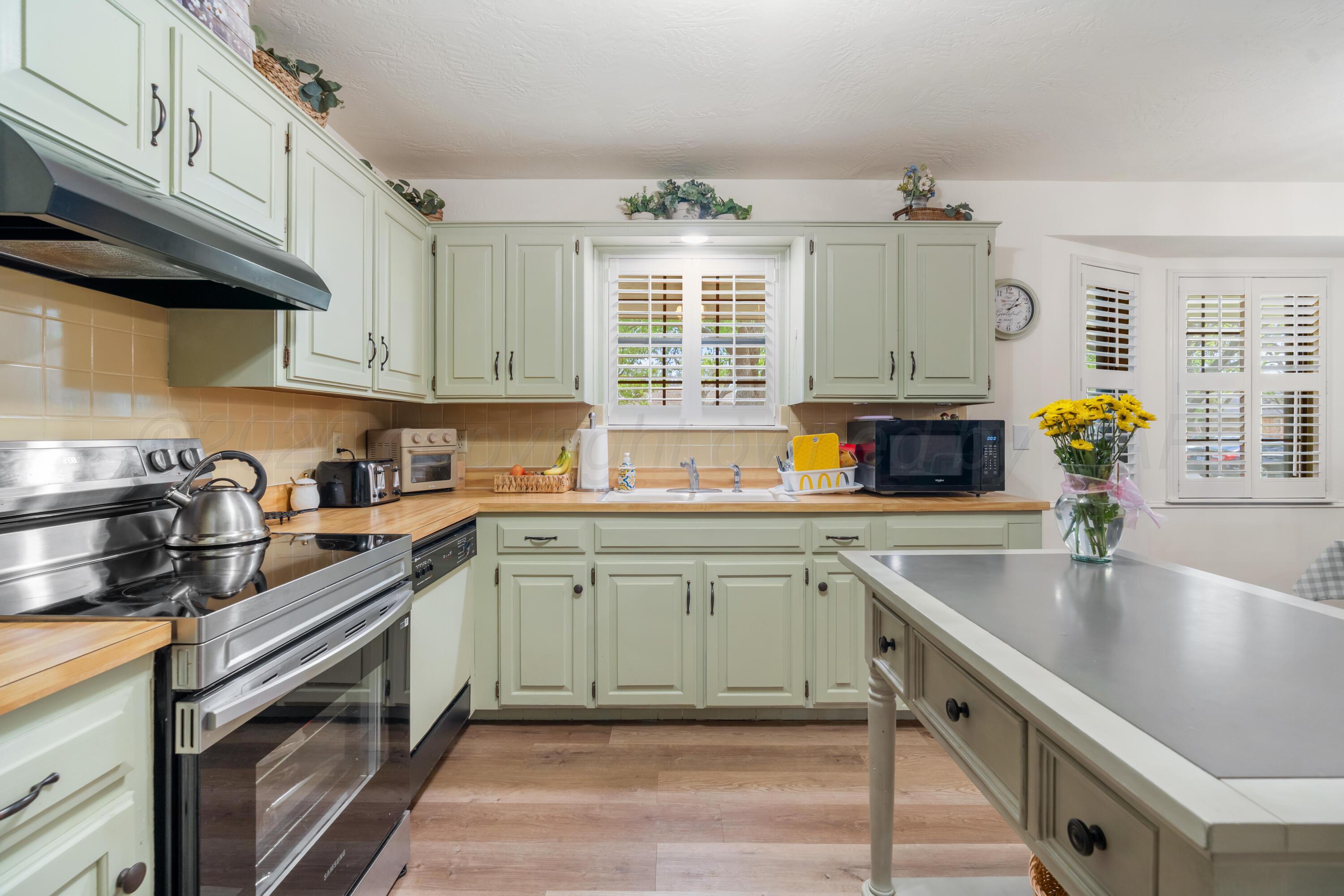 5106 While A Way Road Amarillo, TX 79109 - Photo 10 of 21 5106 While A Way -21