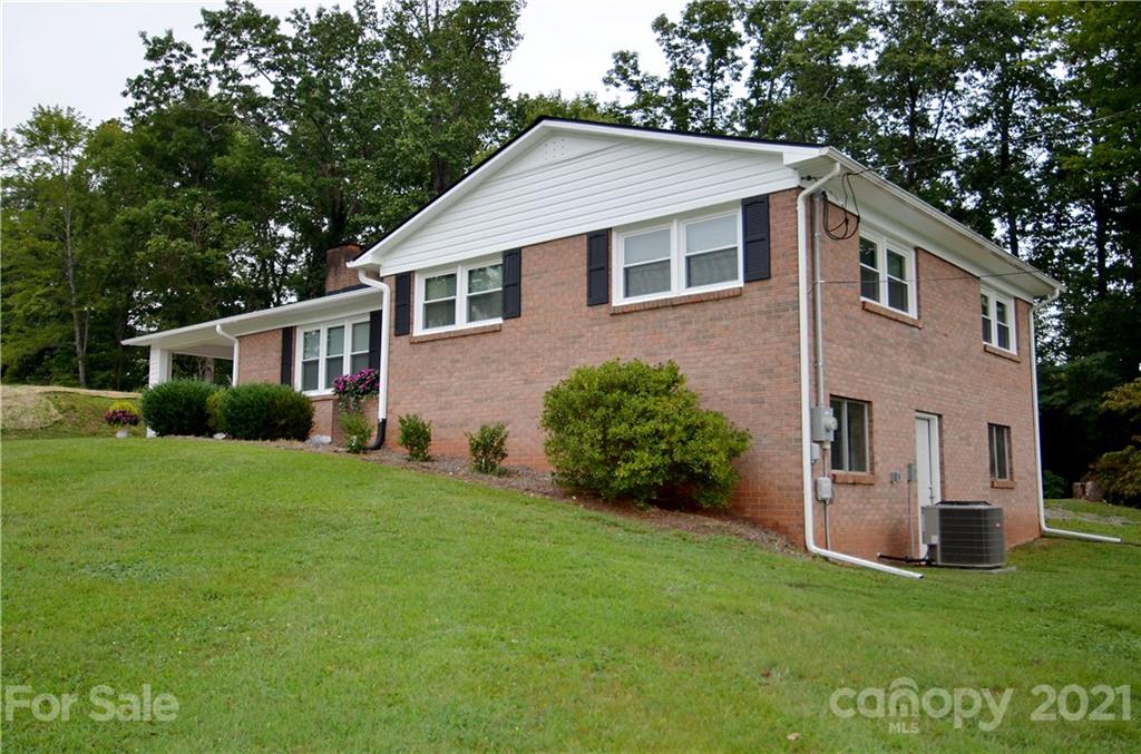 383 Harmony Grove Road Nebo, NC 28761 - Photo 2 of 28 Gallery Image 2