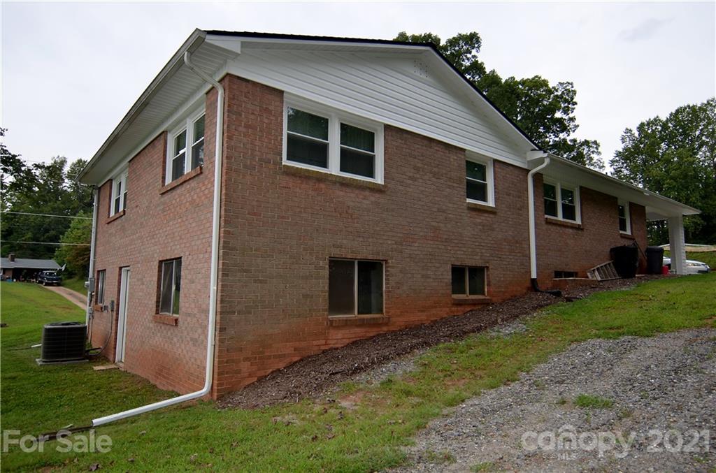 383 Harmony Grove Road Nebo, NC 28761 - Photo 5 of 28 Gallery Image 5