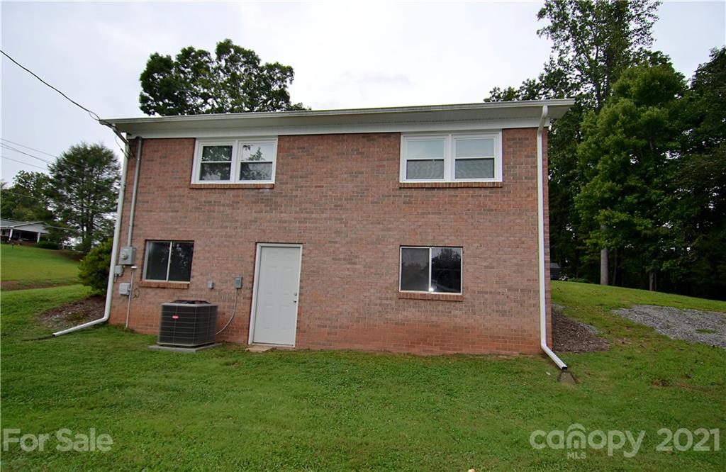 383 Harmony Grove Road Nebo, NC 28761 - Photo 6 of 28 Gallery Image 6