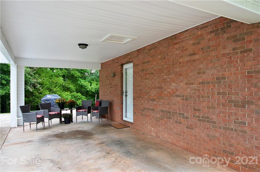 383 Harmony Grove Road Nebo, NC 28761 - Photo 7 of 28 Gallery Image 7